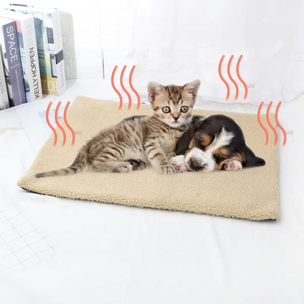 Cozy Comfort with the Non-Electrical Self-Warming Pet Mat!