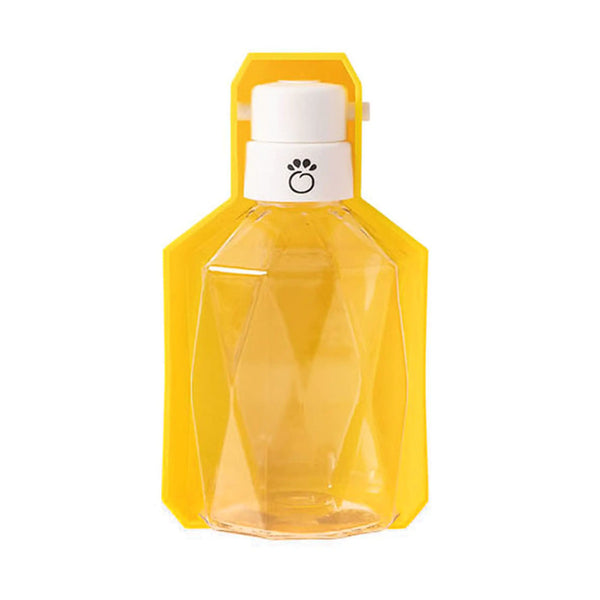 Keep Your Furry Friend Hydrated On-the-Go with the GF PET Water Bottle & Foldout Bowl!