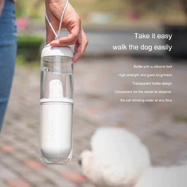 Adventure-Ready Travel Pet Water Dispenser – Hydration with a Dash of Pizzazz!