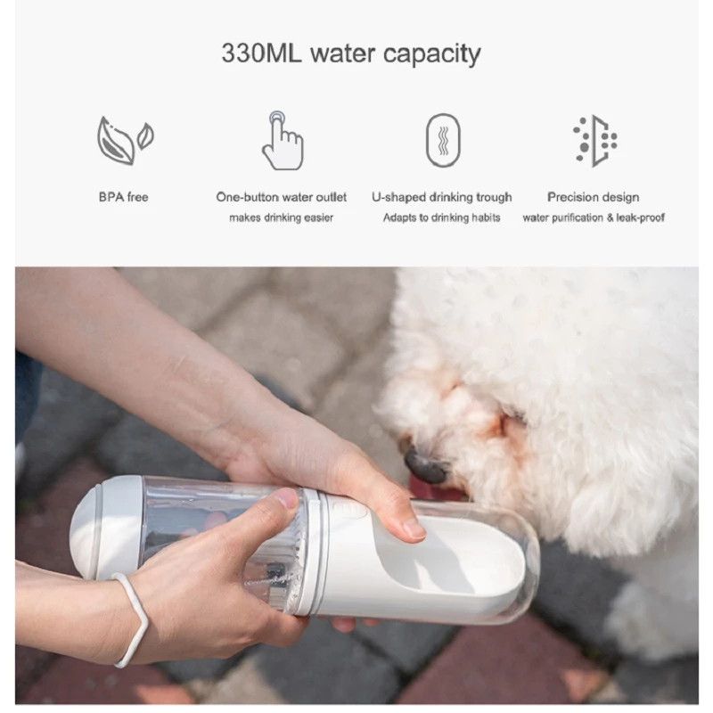 Adventure-Ready Travel Pet Water Dispenser – Hydration with a Dash of Pizzazz!