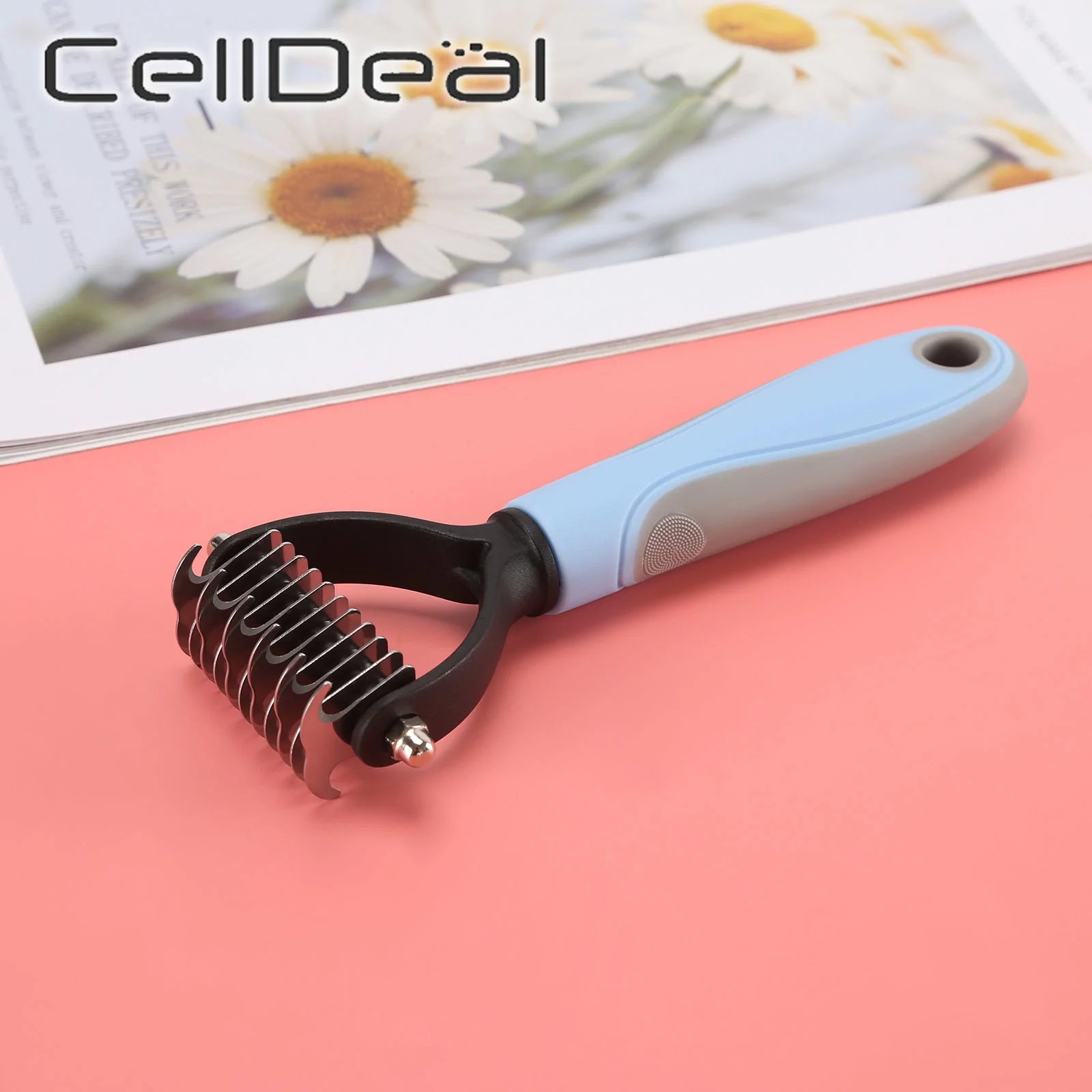 The Bold Pet Comb – Grooming Just Got Fierce!